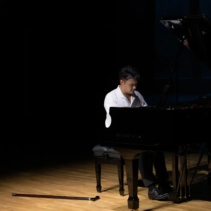 THE CONCERT 51