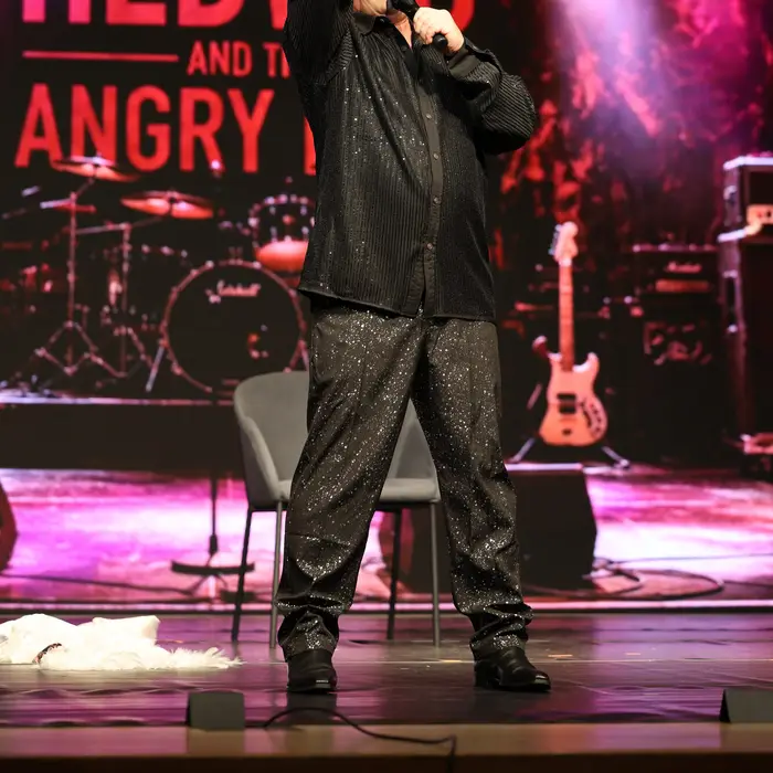 THE CONCERT 5